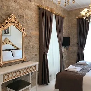 Laledan ** Cesme